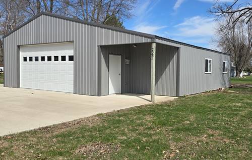 223 Chapman, Paw Paw, IL 61353