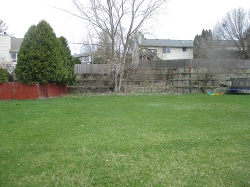 363 Creekside, Antioch, IL 60002
