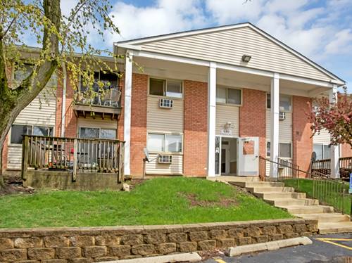 680 Marilyn Unit 201, Glendale Heights, IL 60139