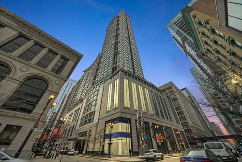130 N Garland Unit 2206, Chicago, IL 60602