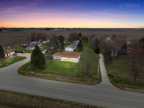 21022 Davis, Malta, IL 60150