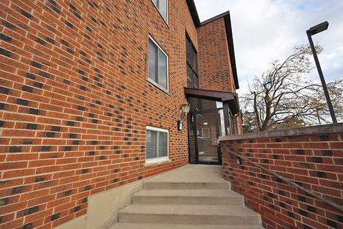 900 Perrie Unit 104, Elk Grove Village, IL 60007