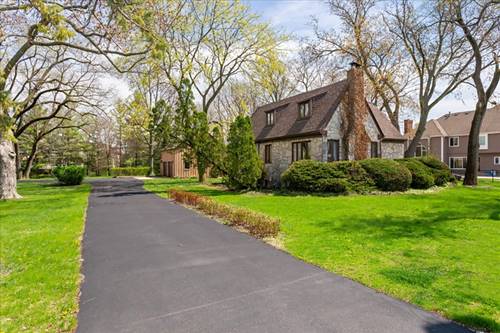 224 Olesen, Naperville, IL 60540