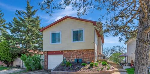 210 Mill Stream, Bolingbrook, IL 60440
