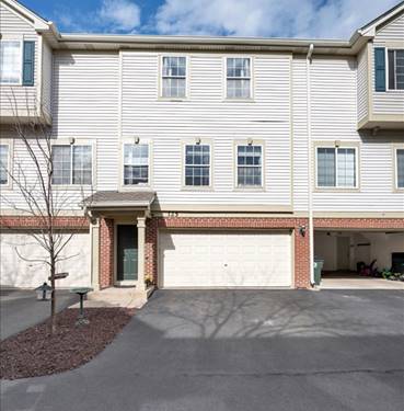 125 Monarch Unit 125, Streamwood, IL 60107
