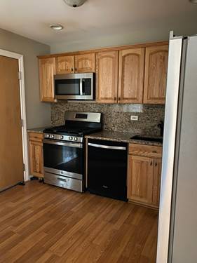4721 St Joseph Creek Unit 3H, Lisle, IL 60532