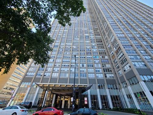 655 W Irving Park Unit 403, Chicago, IL 60613