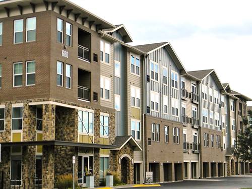 680 E Algonquin Unit 1307, Schaumburg, IL 60173
