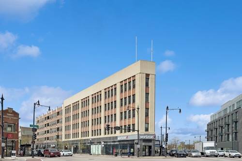 4015 N Milwaukee Unit 301, Chicago, IL 60641