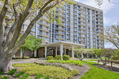 20 N Tower Unit 6E, Oak Brook, IL 60523