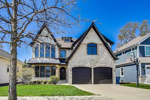 652 S Swain, Elmhurst, IL 60126