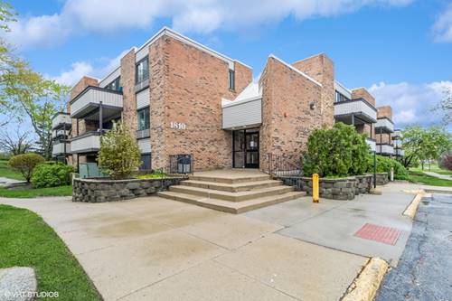 1810 Hemlock Unit 102, Schaumburg, IL 60173