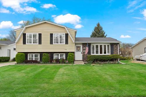 2700 Jacquelyn, Waukegan, IL 60087