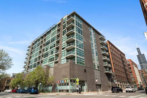 225 S Sangamon Unit 802, Chicago, IL 60607