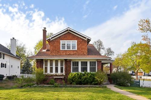 200 W Russell, Barrington, IL 60010