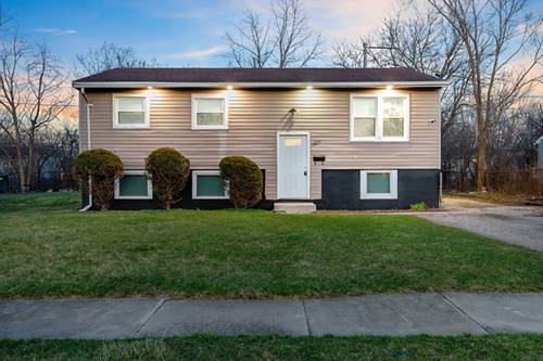 1923 Cambridge, Chicago Heights, IL 60411