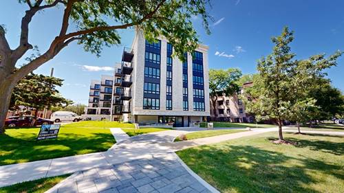 550 Sheridan Unit 202, Evanston, IL 60202