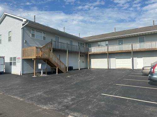 432 Wyman Unit 4, Sycamore, IL 60178
