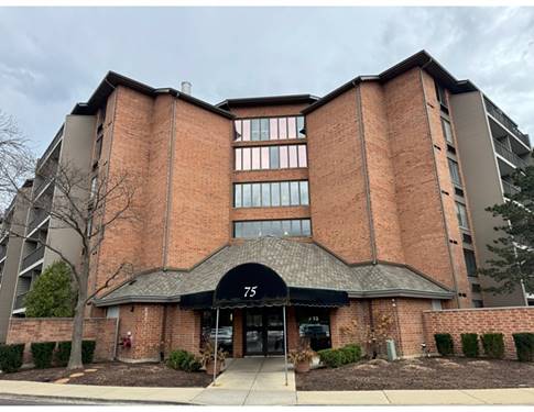 75 Kristin Unit 221, Schaumburg, IL 60195