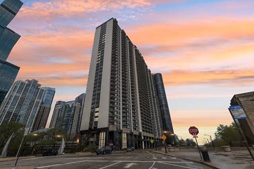 400 E Randolph Unit 2424, Chicago, IL 60601
