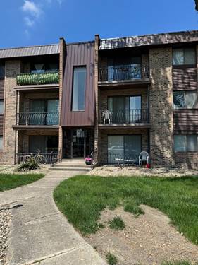 3010 Bernice Unit 104, Lansing, IL 60438