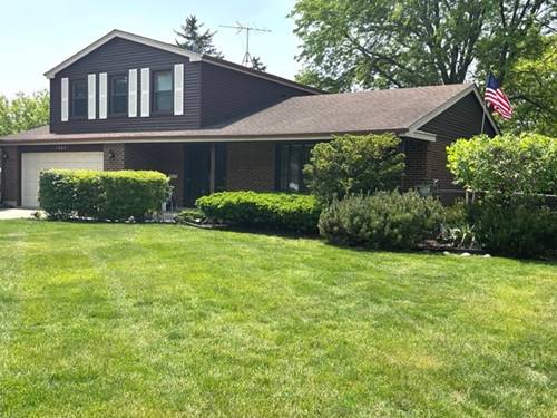 1602 S Surrey, Arlington Heights, IL 60005