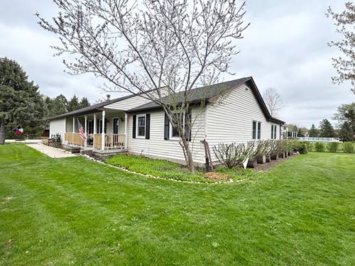 871 Hickman, Woodstock, IL 60098