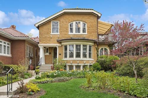 22 Le Moyne, Oak Park, IL 60302