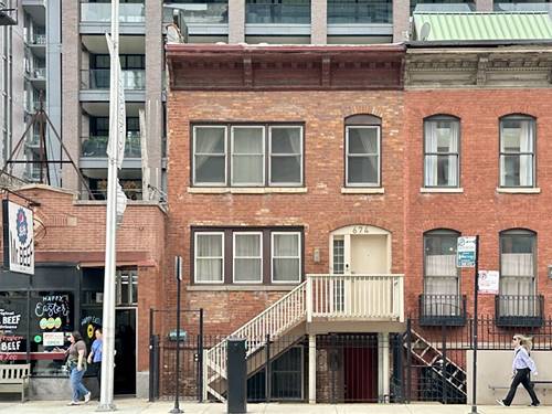 674 N Orleans Unit 2, Chicago, IL 60654