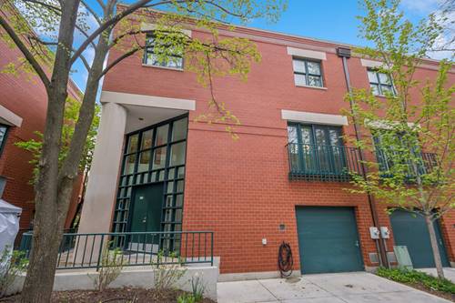 641 W Willow Unit 203, Chicago, IL 60614