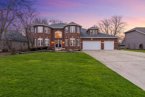 325 Williams, Roselle, IL 60172