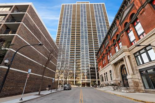 1560 N Sandburg Unit 2805J, Chicago, IL 60610