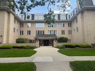 75 6th Unit 209, La Grange, IL 60525