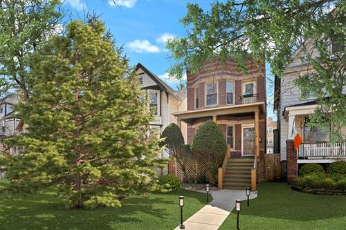 1817 W Morse, Chicago, IL 60626
