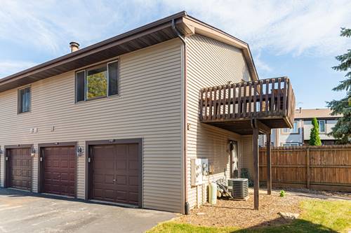 1707 Cedarbrook Unit 1707, Sycamore, IL 60178