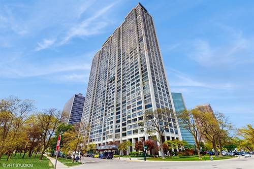 2800 N Lake Shore Unit 3915, Chicago, IL 60657