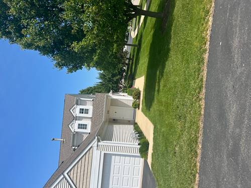 2419 Sheehan Unit 201, Naperville, IL 60564