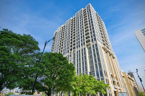 700 N Larrabee Unit 905, Chicago, IL 60654