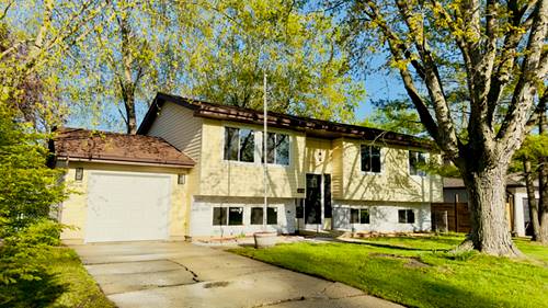 527 Northgate, Lindenhurst, IL 60046
