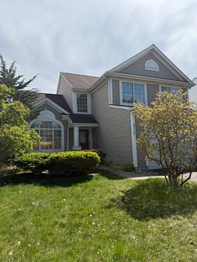 872 Tylerton, Grayslake, IL 60030