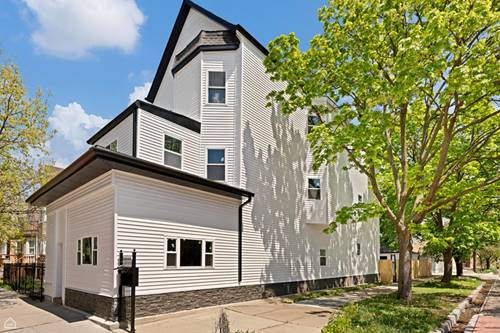 2901 N Sacramento, Chicago, IL 60618