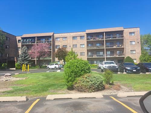 1400 N Elmhurst Unit 106, Mount Prospect, IL 60056