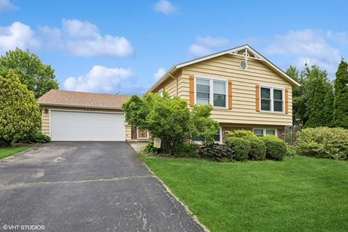 202 W Tanglewood, Arlington Heights, IL 60004