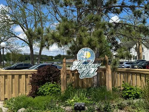 460 N Main Unit N107, Wauconda, IL 60084