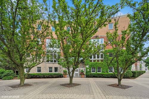 1889 Maple Unit W10, Evanston, IL 60201