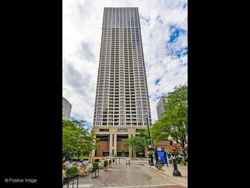 1030 N State Unit 28D, Chicago, IL 60610