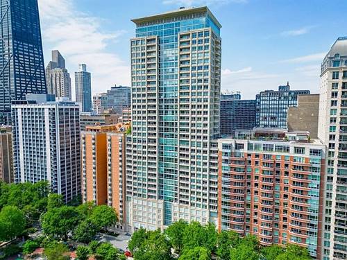 250 E Pearson Unit 2006, Chicago, IL 60611