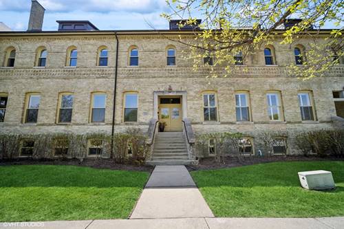 242 Leonard Wood South Unit 211, Highland Park, IL 60035
