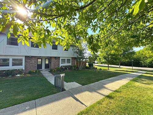 886 Bristol, Barrington, IL 60010