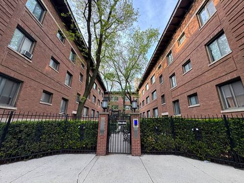 804 W Lakeside Unit 301, Chicago, IL 60640